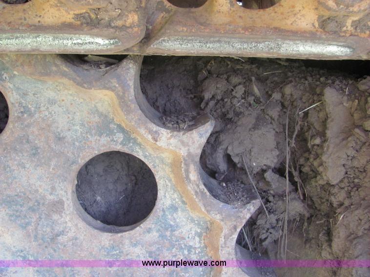 image for item 4617 1989 Caterpillar 235C excavator