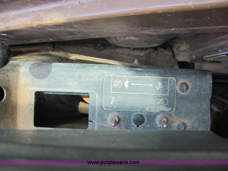 image for item 4617 1989 Caterpillar 235C excavator