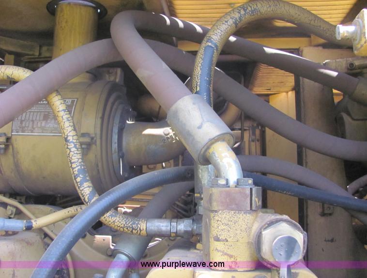 image for item 4617 1989 Caterpillar 235C excavator