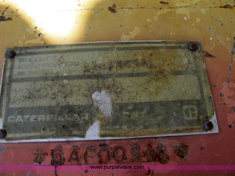 image for item 4617 1989 Caterpillar 235C excavator