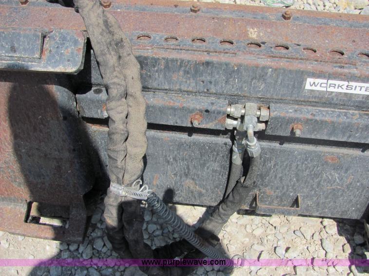 image for item 4744 John Deere 78" skid steer clam bucket