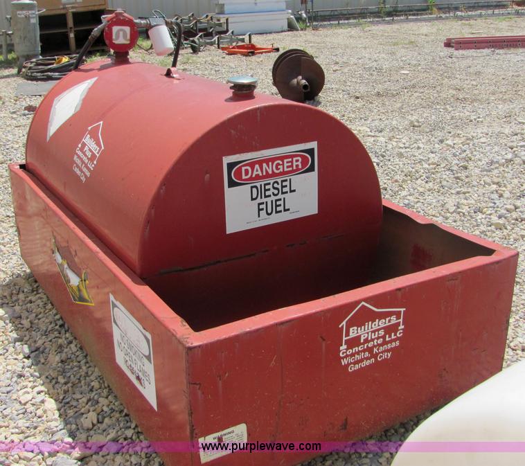 image for item 4745 We-Mac 300 gallon fuel tank and containment