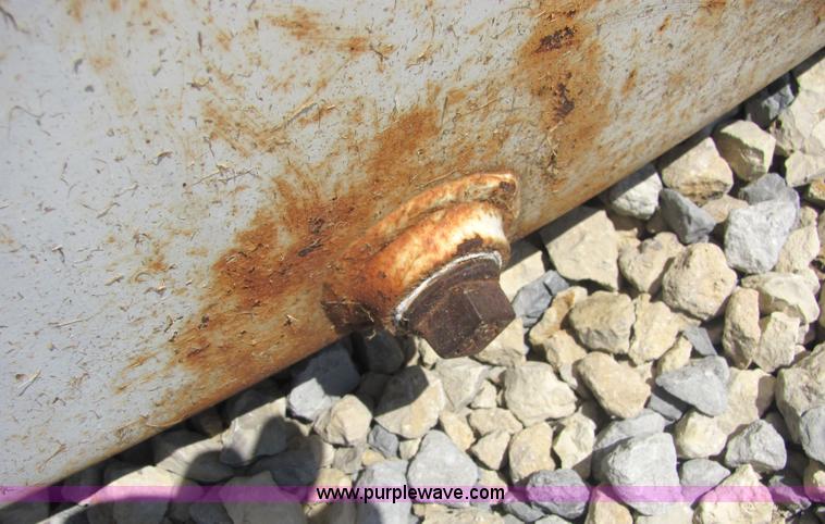 image for item 4747 500 gallon fuel tank