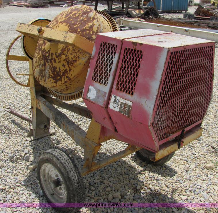 image for item 4748 Best Grand concrete mixer