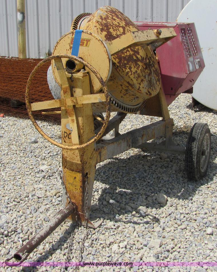 image for item 4748 Best Grand concrete mixer
