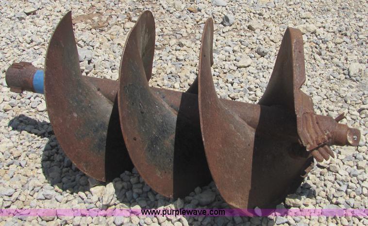 image for item 4749 Skid steer auger