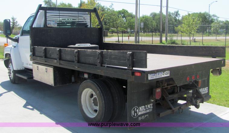 image for item 4776 2005 GMC C5500 dump truck
