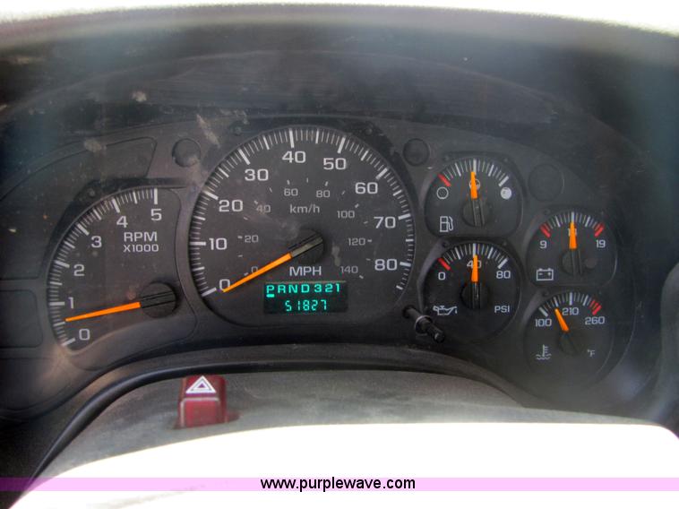 image for item 4776 2005 GMC C5500 dump truck