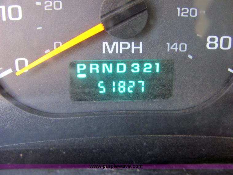 image for item 4776 2005 GMC C5500 dump truck