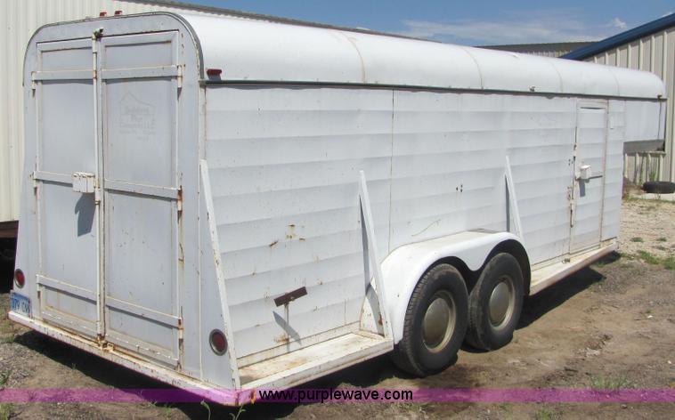 image for item 4777 1984 Sooner 20' enclosed trailer