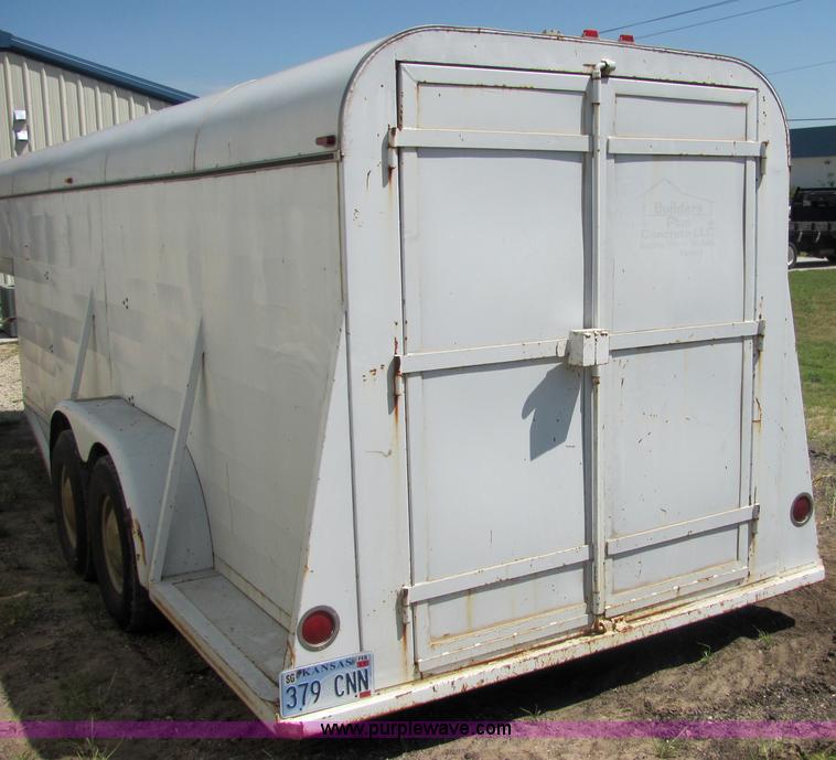 image for item 4777 1984 Sooner 20' enclosed trailer