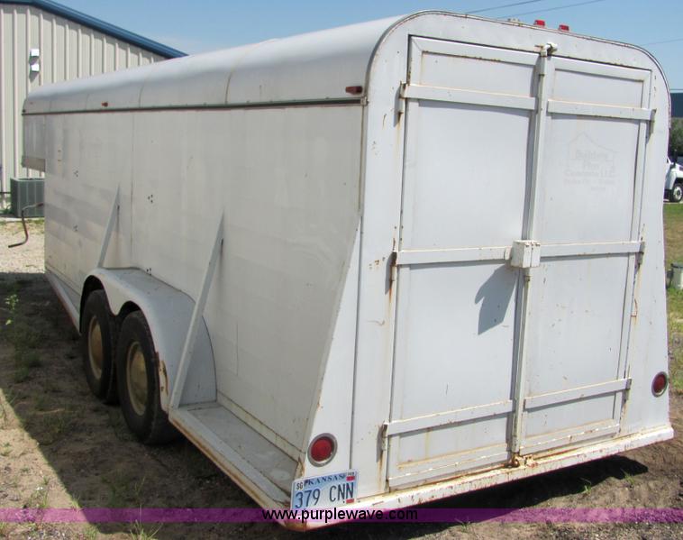 image for item 4777 1984 Sooner 20' enclosed trailer