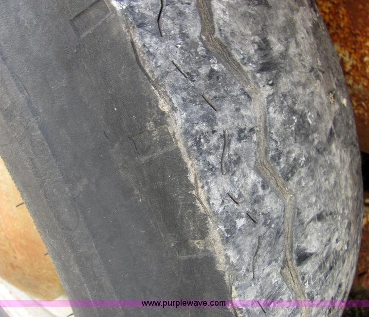 image for item 4777 1984 Sooner 20' enclosed trailer