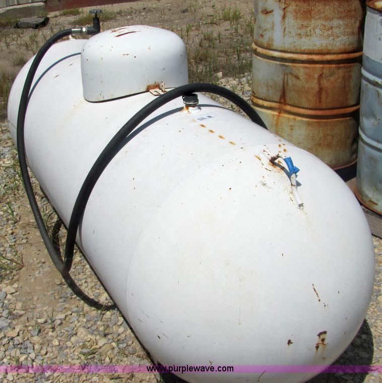 image for item 4782 250 gallon bethune storage tank