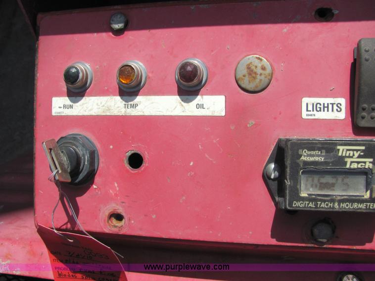 image for item 4783 Razor Back 525 riding power trowel