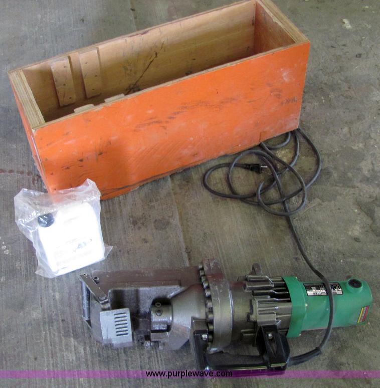 image for item 4786 Diamond DC-32WH electric rebar cutter