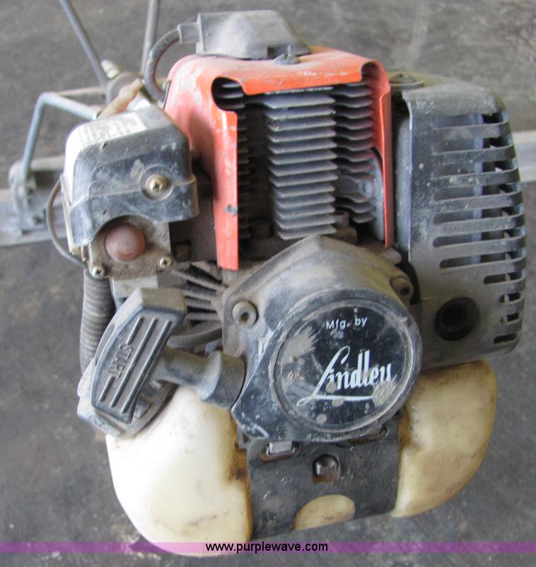 image for item 4796 Lindley gas power concrete vibrator