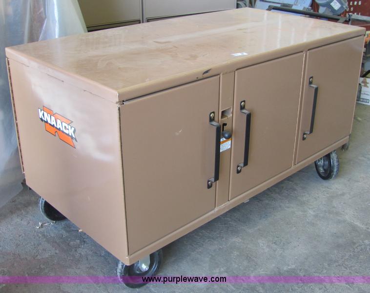 image for item 4802 Job box