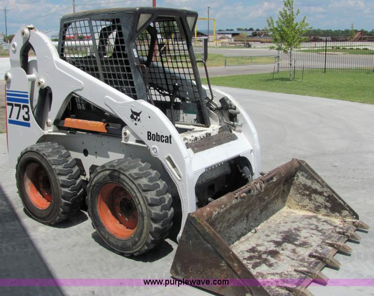 image for item 4805 Bobcat G773T skid steer