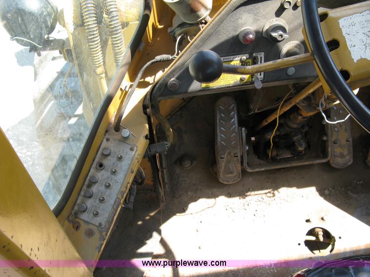 image for item 4813 1981 Fiat-Allis 605B wheel loader
