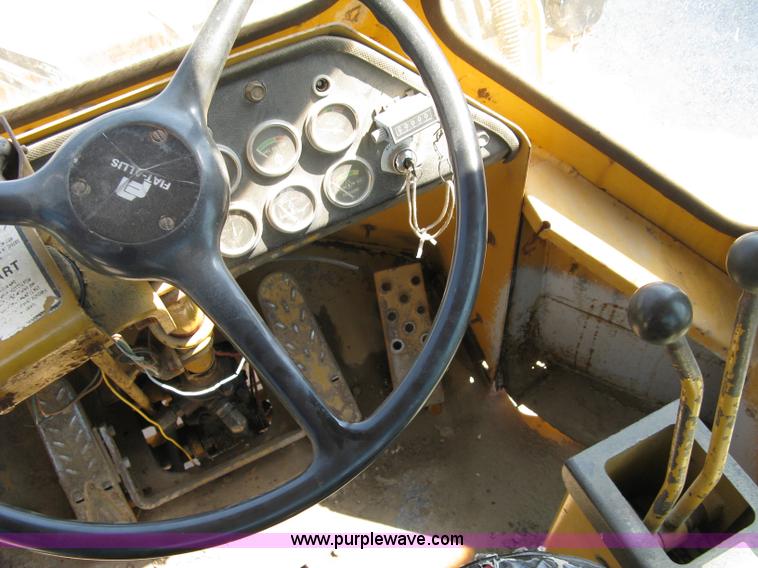 image for item 4813 1981 Fiat-Allis 605B wheel loader