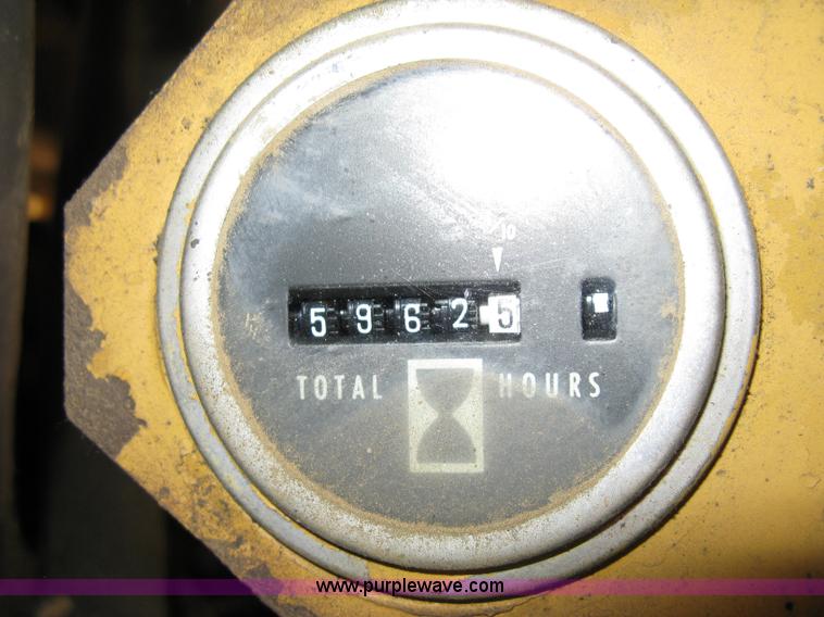 image for item 4813 1981 Fiat-Allis 605B wheel loader