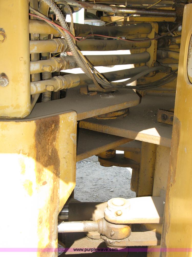 image for item 4813 1981 Fiat-Allis 605B wheel loader