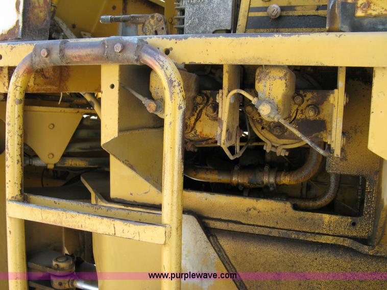 image for item 4813 1981 Fiat-Allis 605B wheel loader