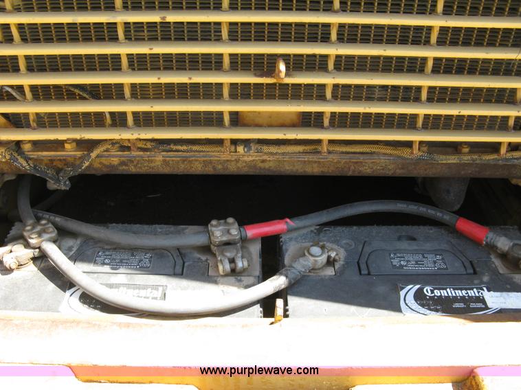 image for item 4813 1981 Fiat-Allis 605B wheel loader