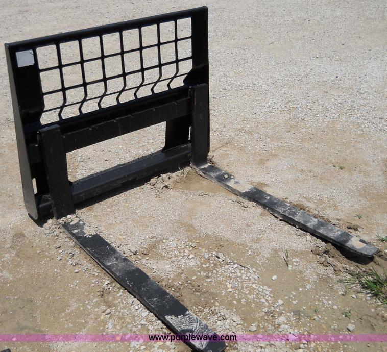 image for item 5017 Pallet fork skid steer attachment