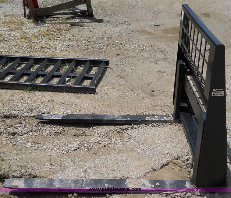 image for item 5017 Pallet fork skid steer attachment