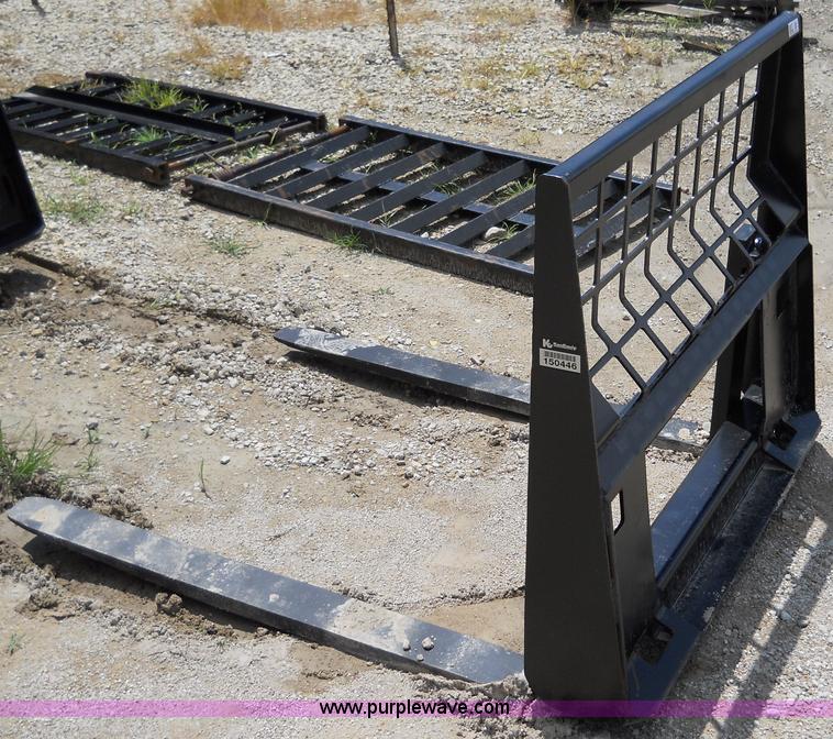 image for item 5017 Pallet fork skid steer attachment