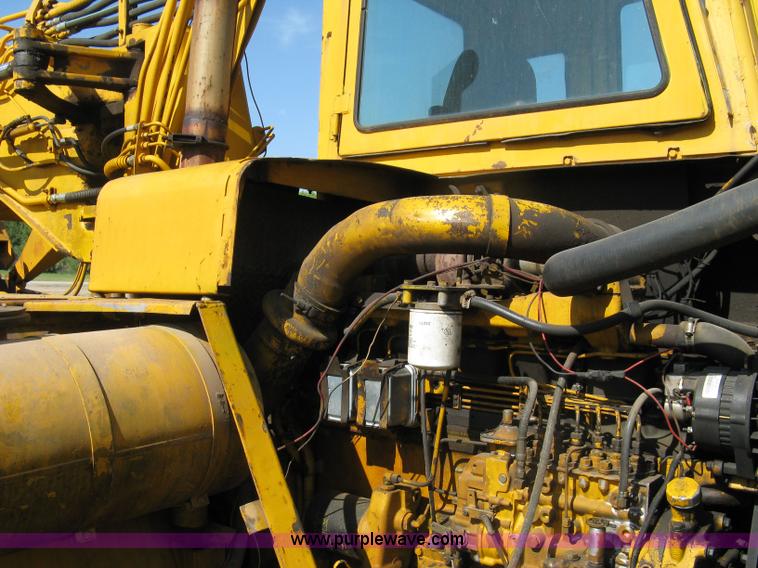 image for item 5046 1976 John Deere 762 paddle scraper