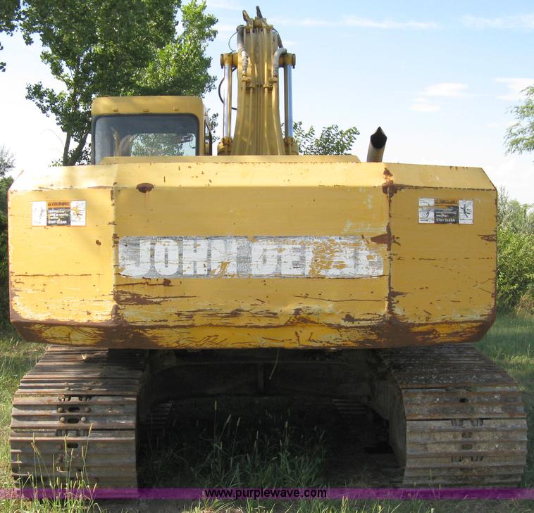 image for item 5066 1992 John Deere 690E LC track excavator