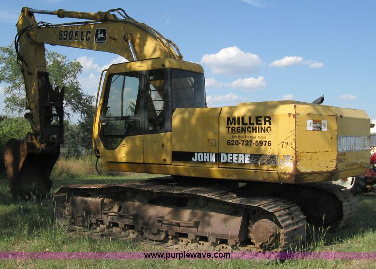 image for item 5066 1992 John Deere 690E LC track excavator