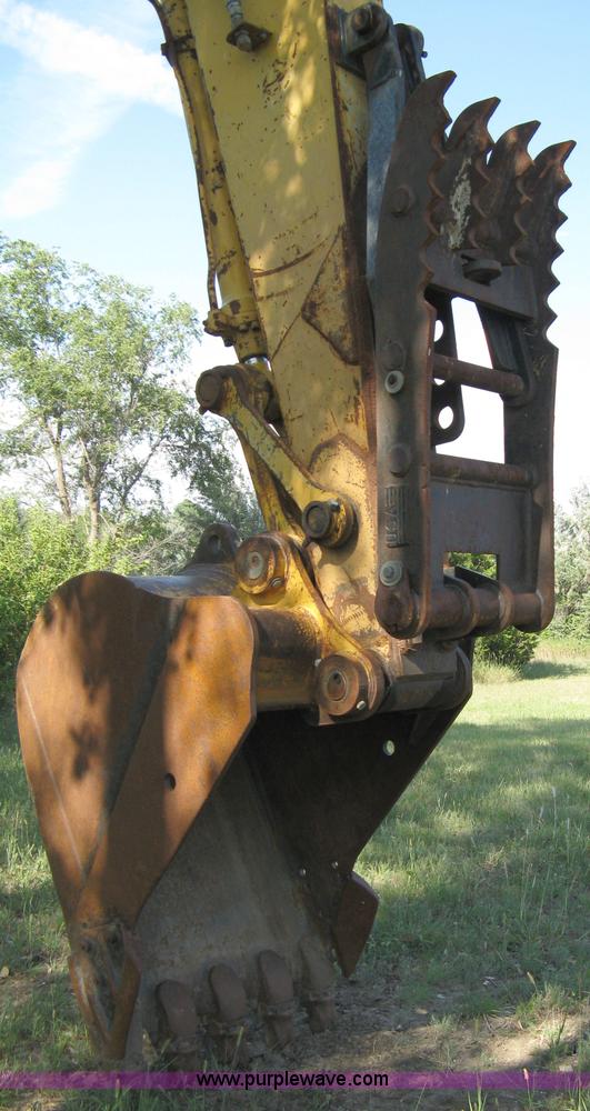 image for item 5066 1992 John Deere 690E LC track excavator