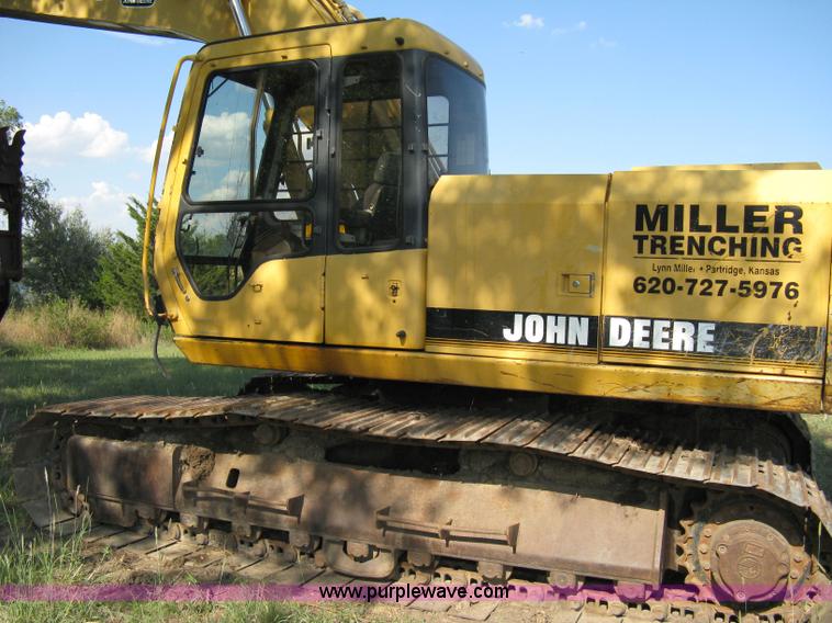 image for item 5066 1992 John Deere 690E LC track excavator