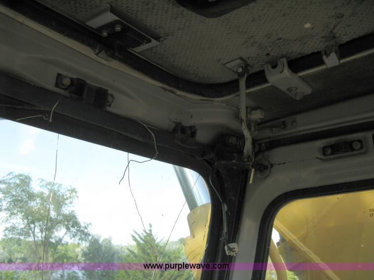 image for item 5066 1992 John Deere 690E LC track excavator