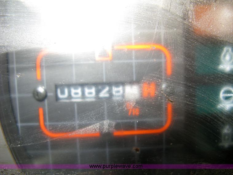 image for item 5066 1992 John Deere 690E LC track excavator