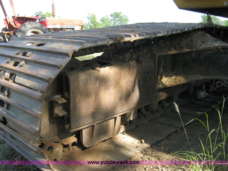 image for item 5066 1992 John Deere 690E LC track excavator