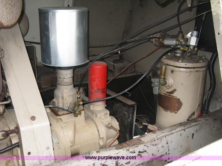 image for item 5085 1997 Leroi 185 compressor