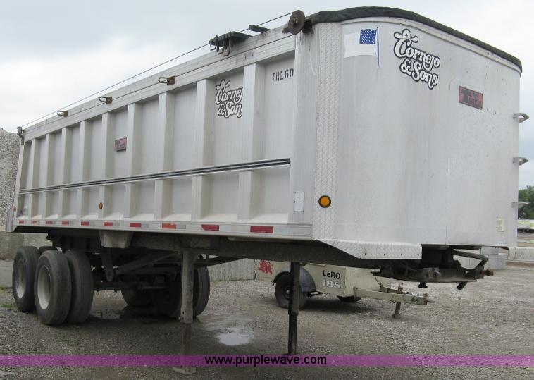 image for item 5086 1996 Travis T102 26' aluminum end dump trailer
