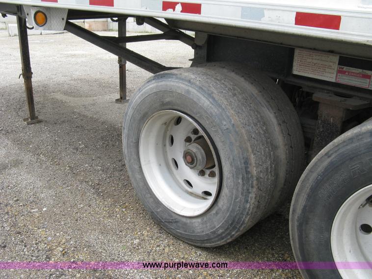 image for item 5087 1996 Travis T102 26' aluminum end dump trailer