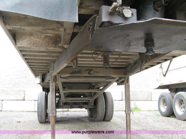 image for item 5087 1996 Travis T102 26' aluminum end dump trailer