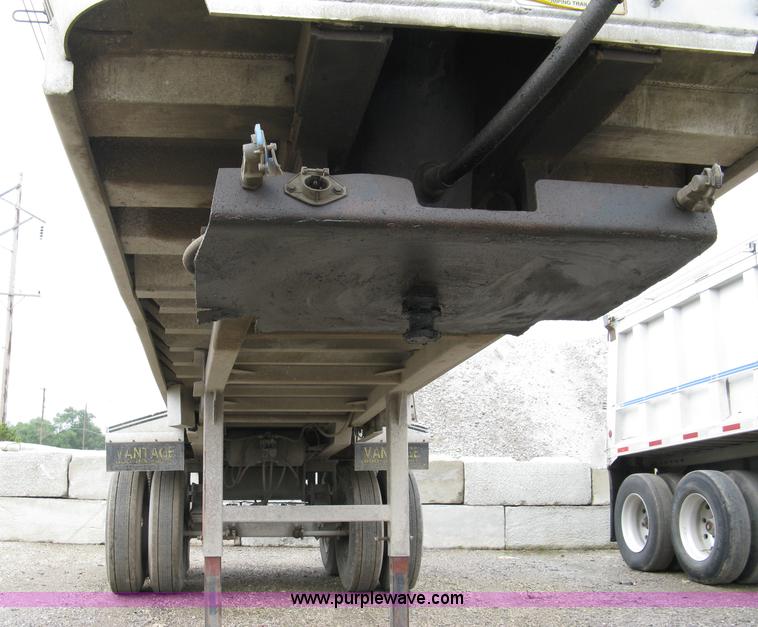 image for item 5088 1994 Vantage SV-102 27' aluminum V-body end dump trailer