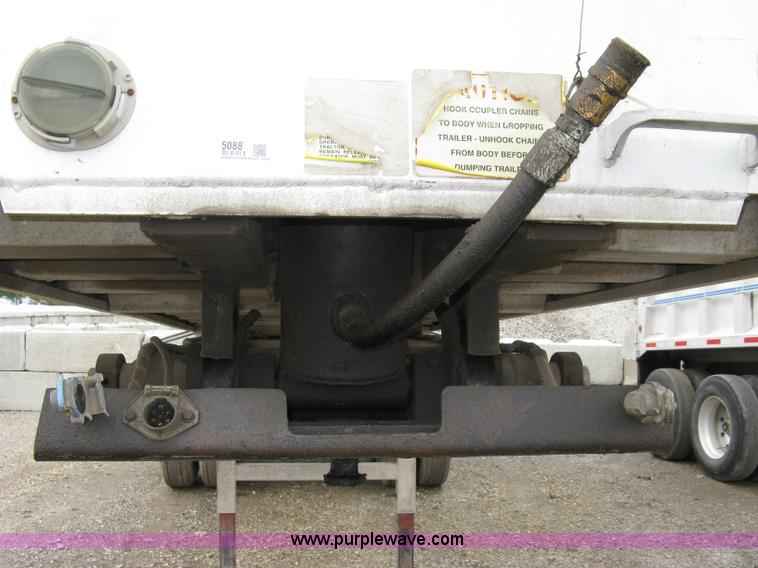 image for item 5088 1994 Vantage SV-102 27' aluminum V-body end dump trailer