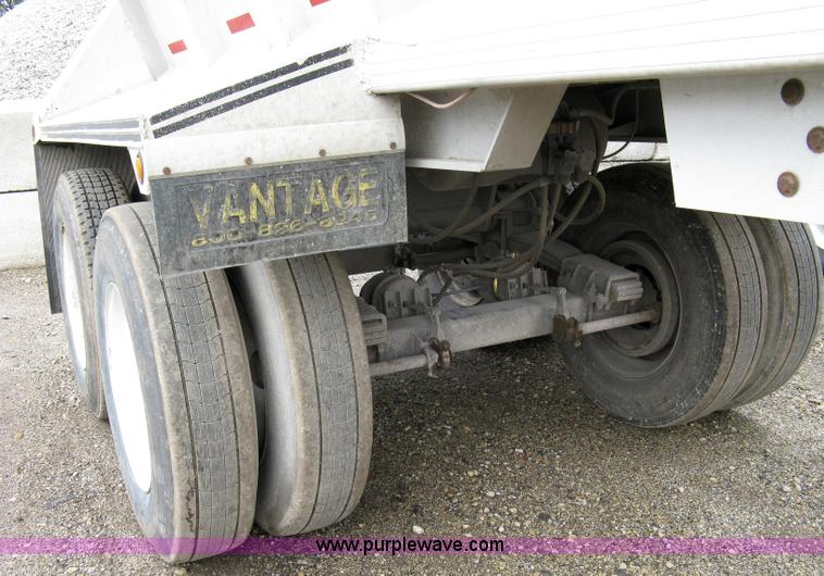 image for item 5088 1994 Vantage SV-102 27' aluminum V-body end dump trailer