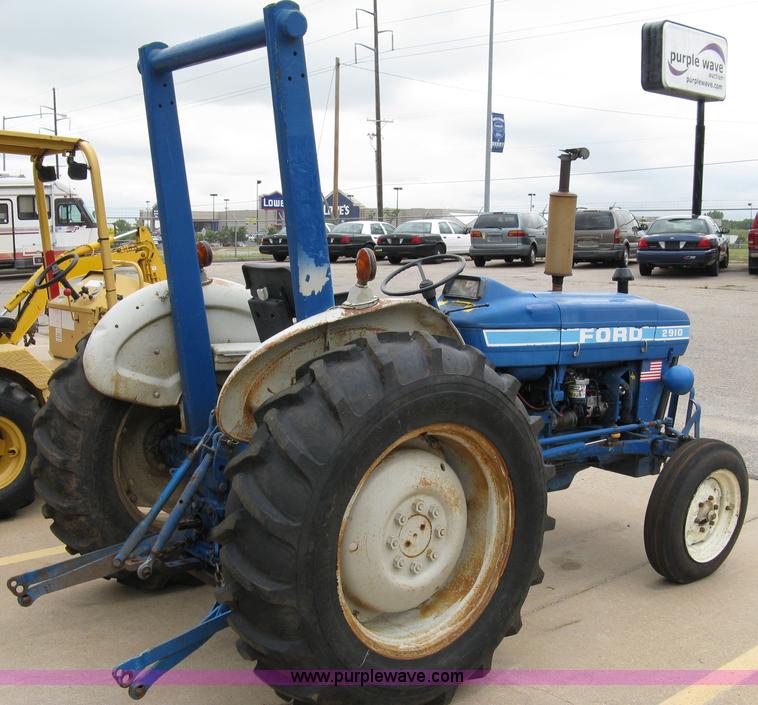 image for item 5089 Ford 2910 tractor