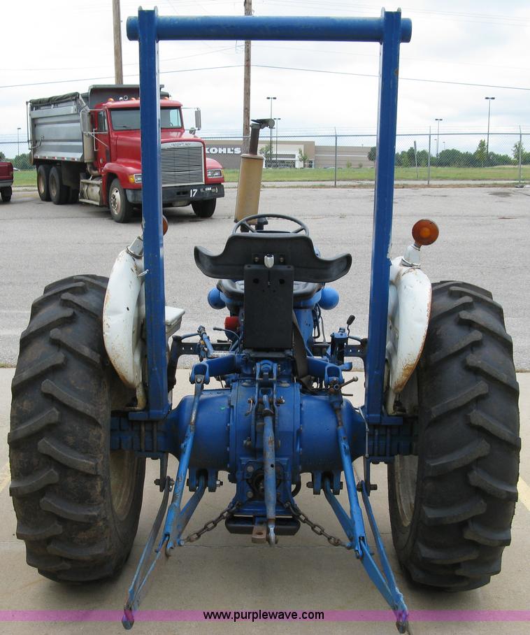 image for item 5089 Ford 2910 tractor