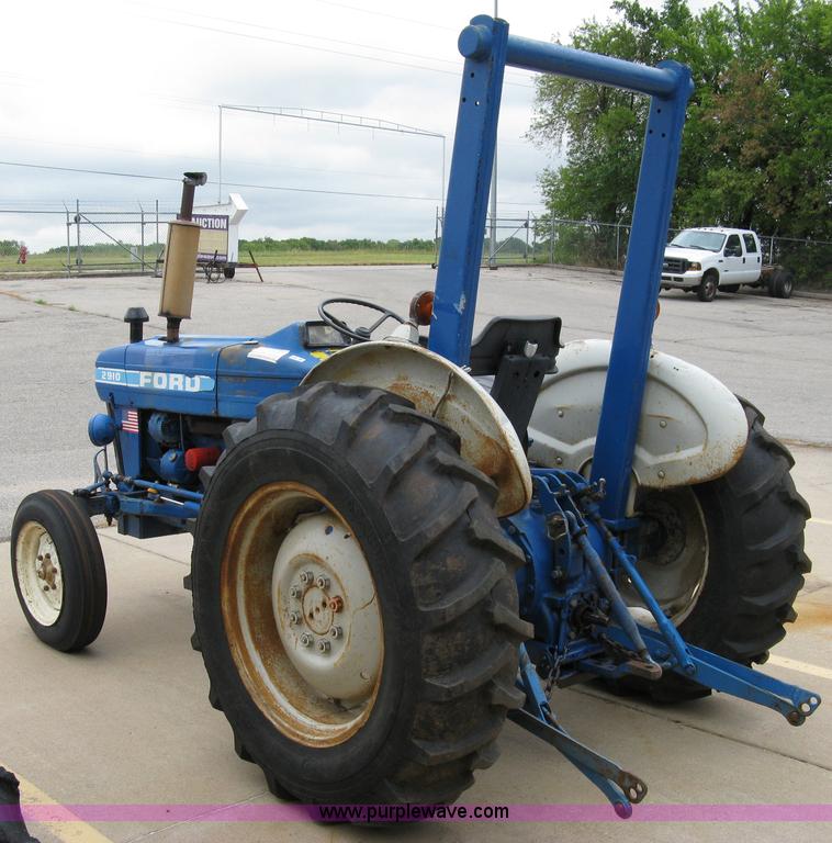 image for item 5089 Ford 2910 tractor